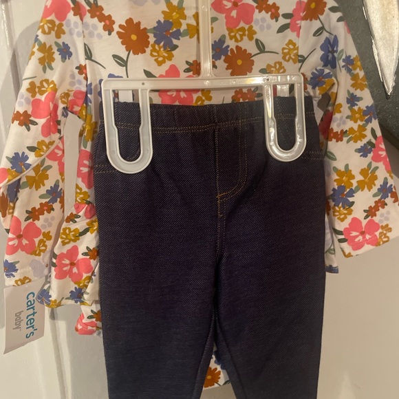 Baby 2-Piece Floral Bodysuit & Pant Set (9m) - Picture 4 of 4